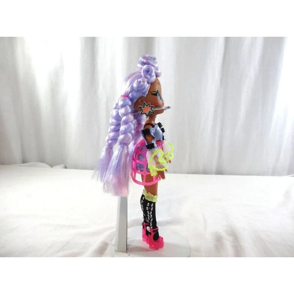 MGA LOL Surprise! OMG Dance Dance Dance Miss Royale Doll Purple Hair W/ Outfit a